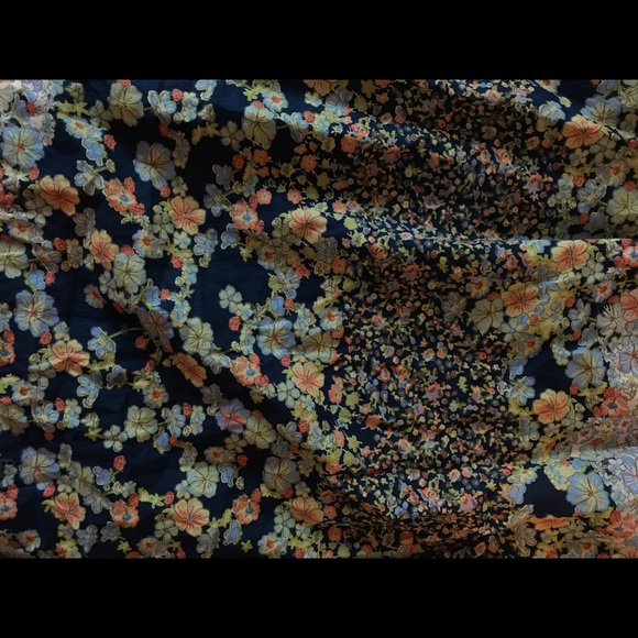 H&M floralMaxi Dress - Picture 5 of 5